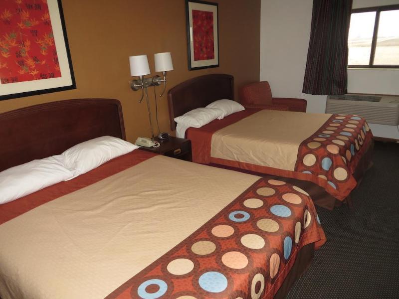 Super 8 By Wyndham Dixon Motel Dış mekan fotoğraf
