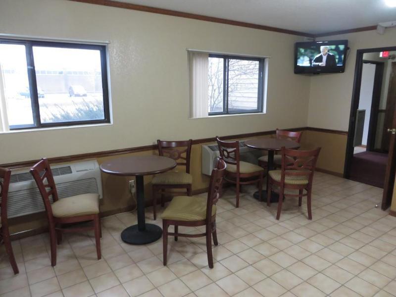 Super 8 By Wyndham Dixon Motel Dış mekan fotoğraf