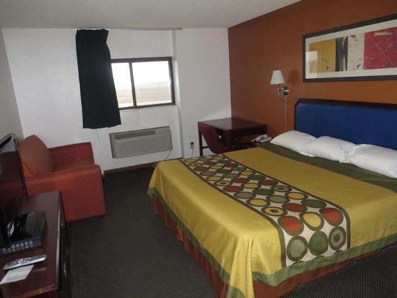 Super 8 By Wyndham Dixon Motel Dış mekan fotoğraf